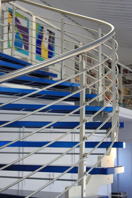 Horizontal Rod Design - Image 9